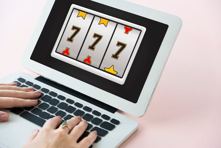 Antarmuka responsif untuk Android dan iOS Antarmuka aplikasi hl8 Pragmatic Play di perangkat seluler